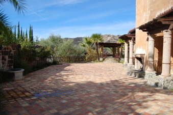 Enlarge photo 89