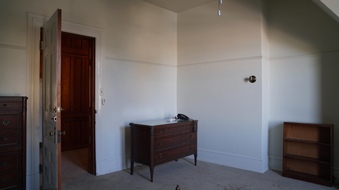 Enlarge photo 143