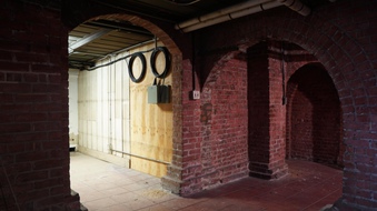 Enlarge photo 185