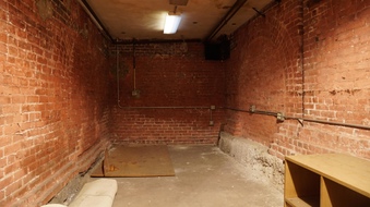 Enlarge photo 198