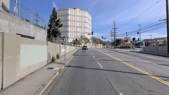 N Vignes St at Bauchet St