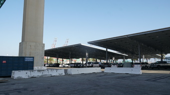 Enlarge photo 35
