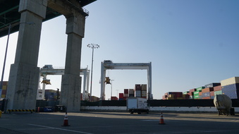 Enlarge photo 44