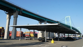 Enlarge photo 46