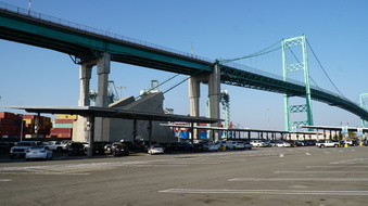 Enlarge photo 49