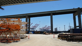 Enlarge photo 49