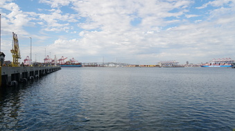 Enlarge photo 14