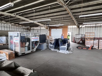 LAX Museum - warehouse and tarmac