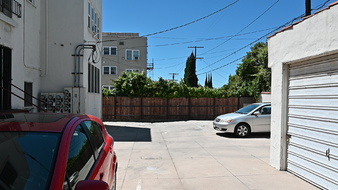 Enlarge photo 32