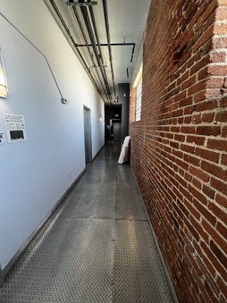 Enlarge photo 23