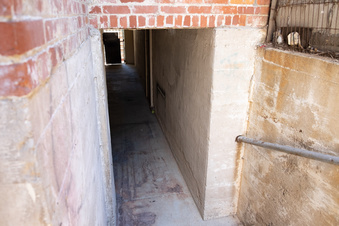Enlarge photo 33