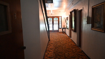 Enlarge photo 22