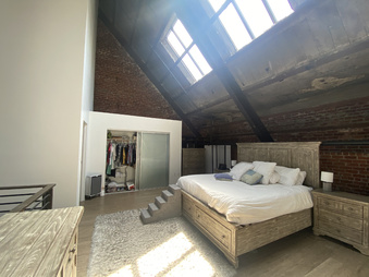 Enlarge photo 54
