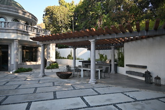 Enlarge photo 19