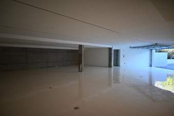 Enlarge photo 29