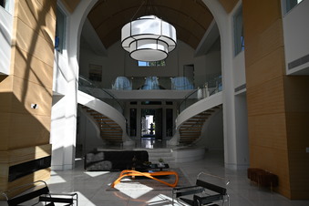 Enlarge photo 32