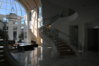 Enlarge photo 54
