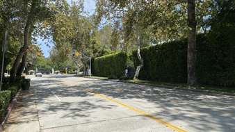 128 S BEVERLY GLEN - BEL AIR