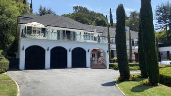 Enlarge photo 24