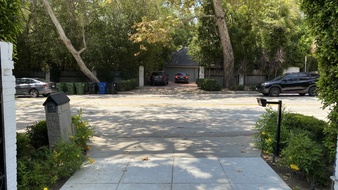 Enlarge photo 13