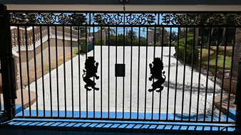 Enlarge photo 14