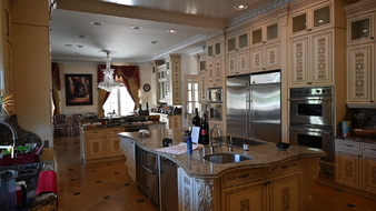 Enlarge photo 76
