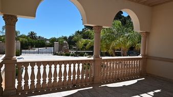Enlarge photo 79