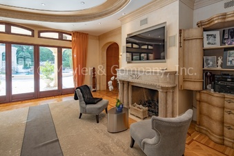 Enlarge photo 19