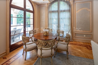 Enlarge photo 33