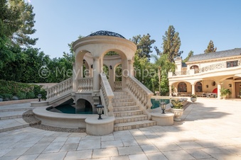 Enlarge photo 64