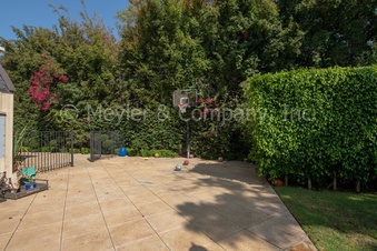 Enlarge photo 83