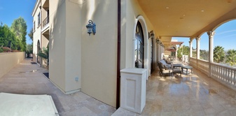 Enlarge photo 35