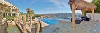 Enlarge photo 42