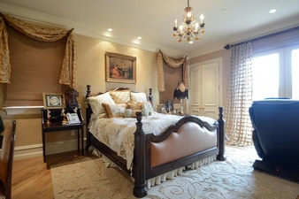 Enlarge photo 47