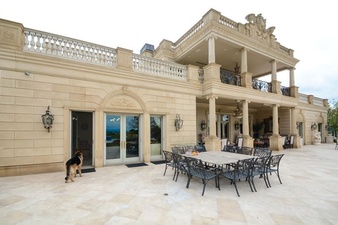 Enlarge photo 75