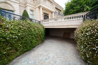 Enlarge photo 96