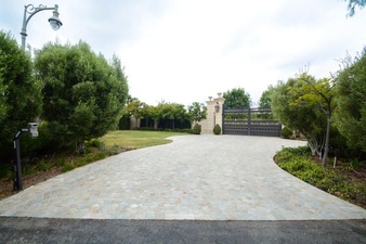 Enlarge photo 109
