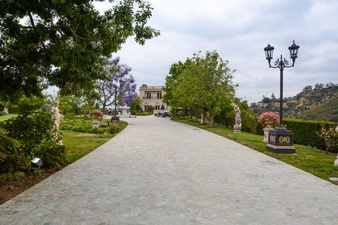 Enlarge photo 11