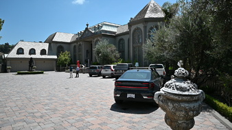 Enlarge photo 122