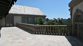 Enlarge photo 143