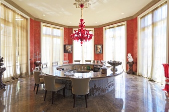 Enlarge photo 49