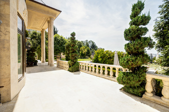 Enlarge photo 11
