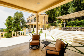 Enlarge photo 36