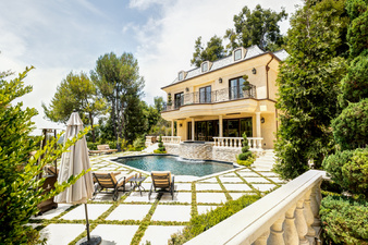Enlarge photo 37