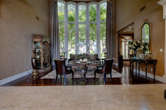 Enlarge photo 42