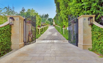 Enlarge photo 2