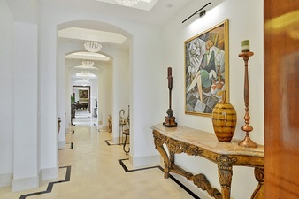 Enlarge photo 24
