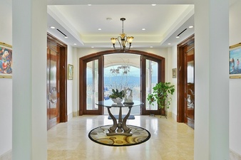Enlarge photo 33