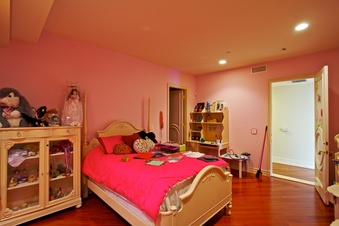 Enlarge photo 90