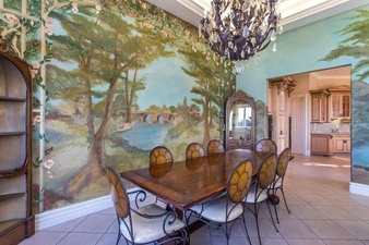 Enlarge photo 13